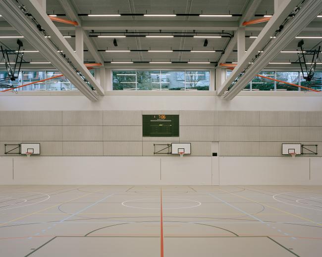 School Hofacker, first and second basement, gymnasium, Photo: Rasmus Norlander